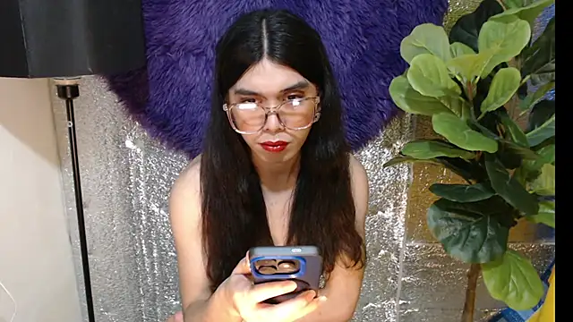 Snapshot of RoseAmarie chatting on May 2026 08:50:02 PM RoseAmarie online show from May 2026 08:50:02 PM