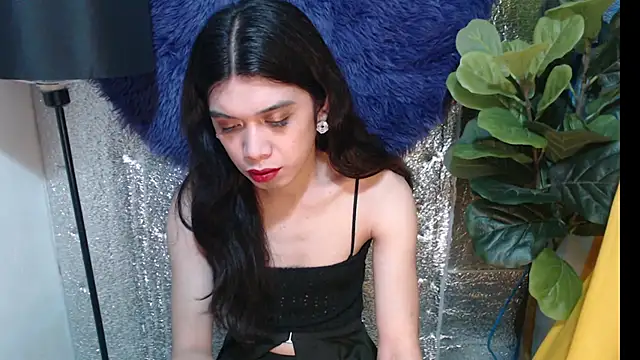 Snapshot of RoseAmarie chatting on June 2026 03:41:01 AM RoseAmarie online show from June 2026 03:41:01 AM