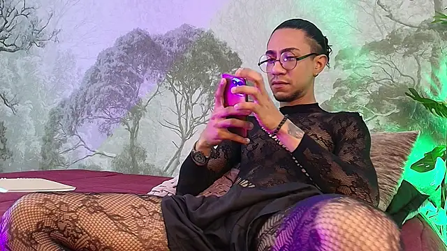 Snapshot of Milan_coopers chatting on June 2026 11:43:01 AM Milan coopers online show from June 2026 11:43:01 AM