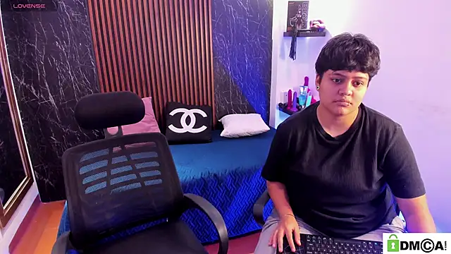 Nico Blaze22 online show from June 2026 01:06:01 AM
