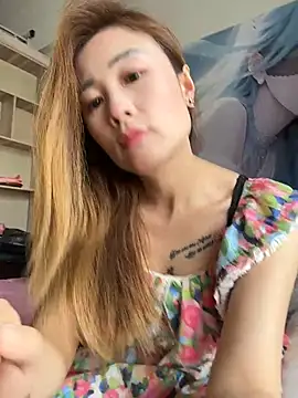 Snapshot of okgirl_23 chatting on July 2026 02:10:02 AM okgirl 23 online show from July 2026 02:10:02 AM