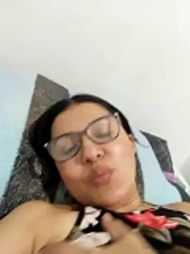 Snapshot of Casandra_inthemorning chatting on May 2026 04:21:01 AM Casandra inthemorning online show from May 2026 04:21:01 AM