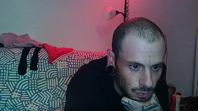 imponenteZeus online show from May 2026 08:36:02 PM