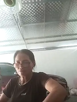 Snapshot of Vieekee chatting on July 2026 10:02:01 AM Vieekee online show from July 2026 10:02:01 AM