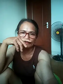 Snapshot of Vieekee chatting on July 2026 10:14:01 AM Vieekee online show from July 2026 10:14:01 AM