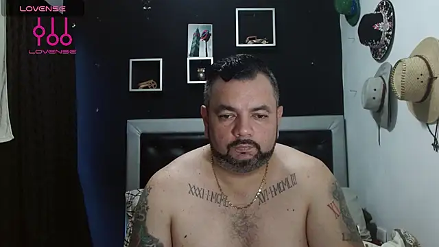 Snapshot of perverseveteranmanxxx chatting on December 2024 07:50:02 PM perverseveteranmanxxx online show from December 2024 07:50:02 PM