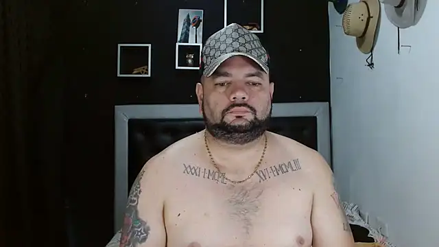 Snapshot of perverseveteranmanxxx chatting on February 2025 12:49:02 PM perverseveteranmanxxx online show from February 2025 12:49:02 PM