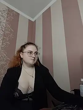 Snapshot of FoxyFlameX chatting on June 2026 07:51:01 AM FoxyFlameX online show from June 2026 07:51:01 AM