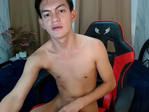 Snapshot of twink_dolores chatting on May 2026 07:00:02 PM twink dolores online show from May 2026 07:00:02 PM