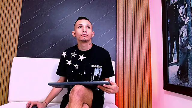 Isak Berekoa online show from June 2026 10:53:02 AM