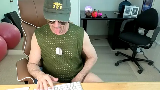 hotdadbod online show from November 2025 08:44:01 PM