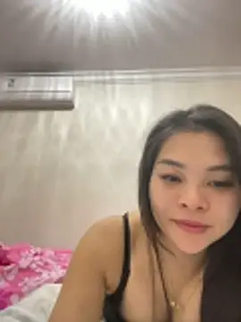 Snapshot of Lucky_xiao chatting on May 2026 06:37:02 PM Lucky xiao online show from May 2026 06:37:02 PM