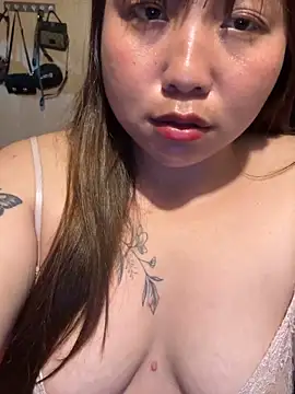 Snapshot of Marina-sexyy chatting on May 2026 08:33:02 AM Marina-sexyy online show from May 2026 08:33:02 AM