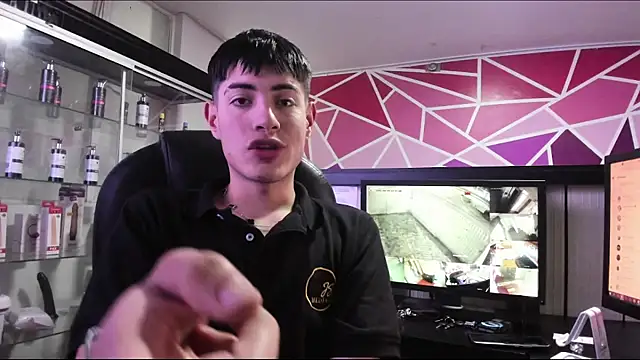 andylol330 online show from July 2026 04:21:02 AM