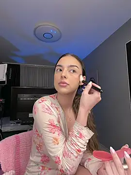 Snapshot of ScarletColesX chatting on May 2026 09:11:02 PM ScarletColesX online show from May 2026 09:11:02 PM