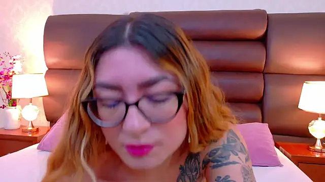 Snapshot of LiahRose_ chatting on June 2026 10:41:01 PM LiahRose online show from June 2026 10:41:01 PM