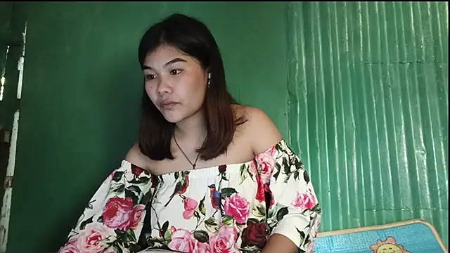 EdrisOndrey online show from May 2026 02:19:01 AM