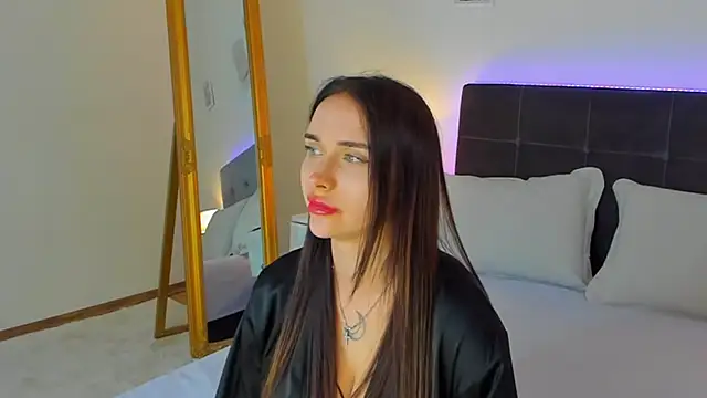KellyWhites online show from May 2026 05:27:02 AM