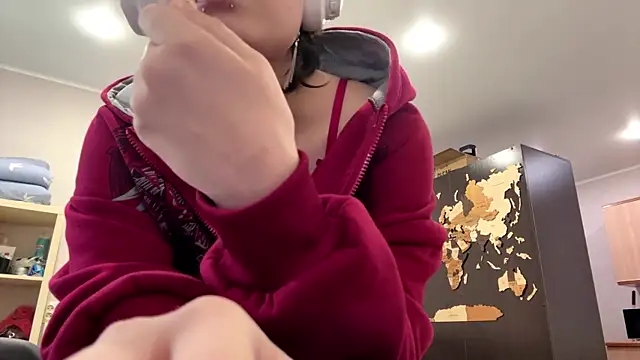 CuteLilit online show from June 2026 04:31:02 PM