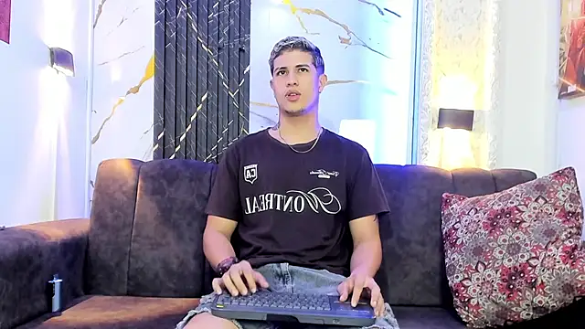dominic connor online show from June 2026 03:42:01 AM