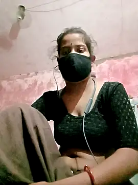 Snapshot of HOT__SANIYA140 chatting on May 2026 05:07:02 PM HOT SANIYA140 online show from May 2026 05:07:02 PM
