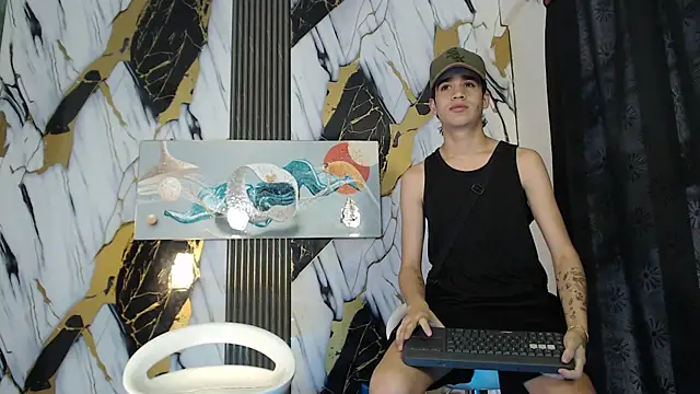 KING LOVERS1 online show from June 2026 01:21:01 PM