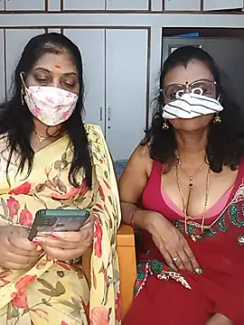 Snapshot of Kannada_telugu_lesbians chatting on June 2026 05:17:02 PM Kannada telugu lesbians online show from June 2026 05:17:02 PM