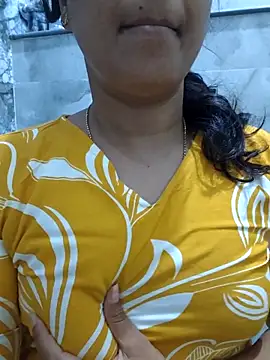 Snapshot of Radhika_rekha_kannada chatting on June 2026 05:28:02 PM Radhika rekha kannada online show from June 2026 05:28:02 PM