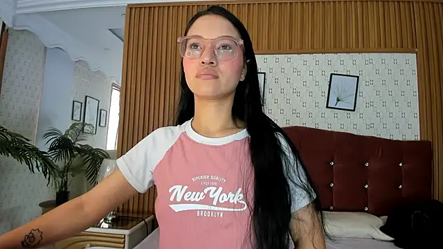Snapshot of SophiieCalloway1 chatting on June 2026 03:13:01 PM SophiieCalloway1 online show from June 2026 03:13:01 PM