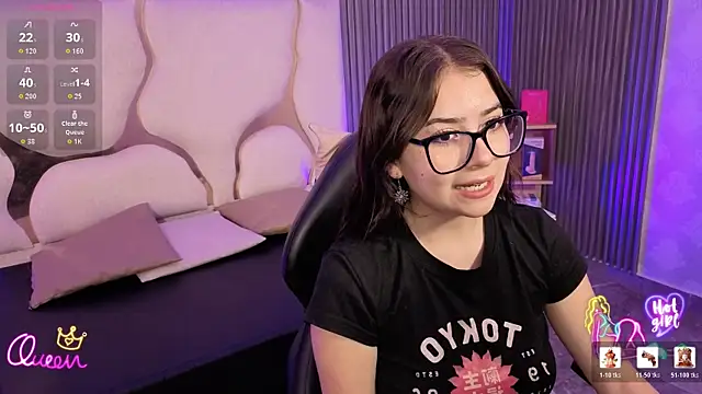 Snapshot of andrea_tay1 chatting on June 2026 07:06:02 PM andrea tay1 online show from June 2026 07:06:02 PM