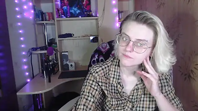 Snapshot of __Freya___ chatting on May 2026 09:59:01 AM Freya online show from May 2026 09:59:01 AM