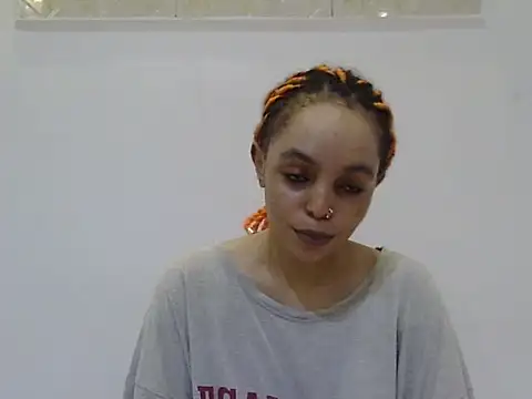 Snapshot of silk_couple1 chatting on June 2026 06:34:02 PM silk couple1 online show from June 2026 06:34:02 PM