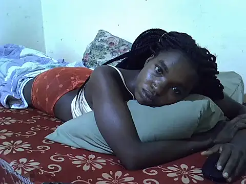 Snapshot of princess_scovia chatting on June 2026 02:24:02 AM princess scovia online show from June 2026 02:24:02 AM