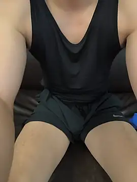 Snapshot of HungasiancockTW chatting on May 2026 06:22:02 AM HungasiancockTW online show from May 2026 06:22:02 AM