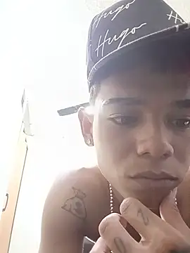 Snapshot of cute_boy_angelx18 chatting on July 2026 08:33:02 PM cute boy angelx18 online show from July 2026 08:33:02 PM