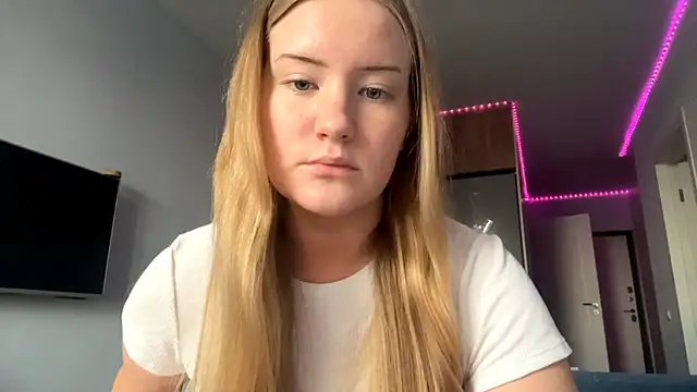Snapshot of Lisi_Kiss_ chatting on June 2026 04:55:01 PM Lisi Kiss online show from June 2026 04:55:01 PM