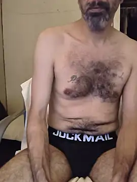 Snapshot of GooberGreene13 chatting on June 2026 12:44:01 AM GooberGreene13 online show from June 2026 12:44:01 AM