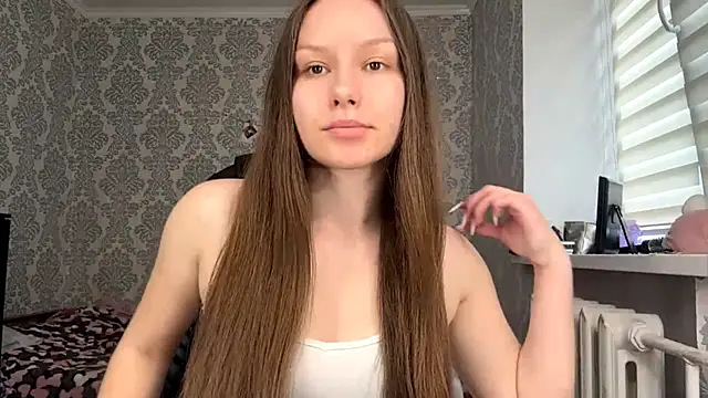 Snapshot of ShaylaChong chatting on June 2026 07:30:01 AM ShaylaChong online show from June 2026 07:30:01 AM
