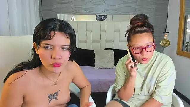 Lia  Kalifa online show from June 2026 06:44:01 AM
