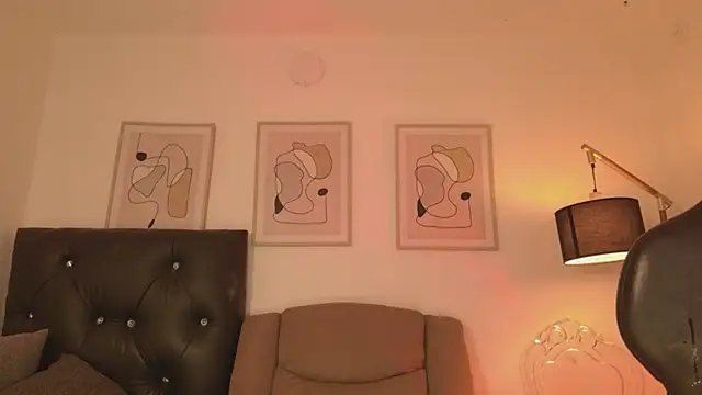 Snapshot of curlyanenth chatting on June 2026 03:23:02 AM curlyanenth online show from June 2026 03:23:02 AM
