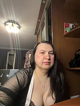 EvaBeautyXxX online show from June 2026 10:57:01 PM