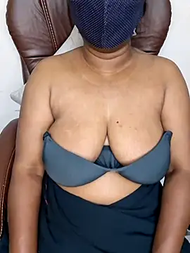 MISS-LOVEV online show from June 2026 01:28:02 AM