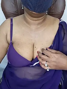 MISS-LOVEV online show from June 2026 01:36:02 AM