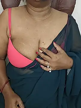 MISS-LOVEV online show from June 2026 12:52:02 AM