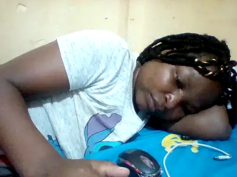 Snapshot of Camilla-Sweets chatting on May 2026 06:52:02 AM Camilla-Sweets online show from May 2026 06:52:02 AM