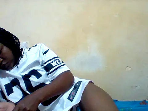 Snapshot of Camilla-Sweets chatting on May 2026 02:50:01 AM Camilla-Sweets online show from May 2026 02:50:01 AM