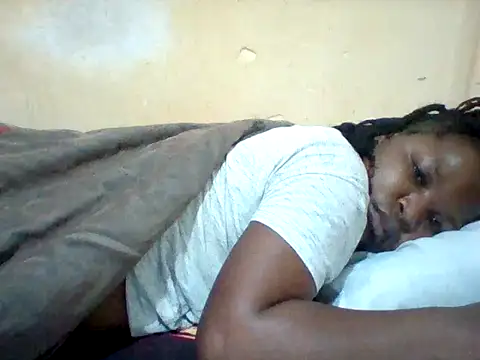 Snapshot of Camilla-Sweets chatting on June 2026 04:42:02 AM Camilla-Sweets online show from June 2026 04:42:02 AM