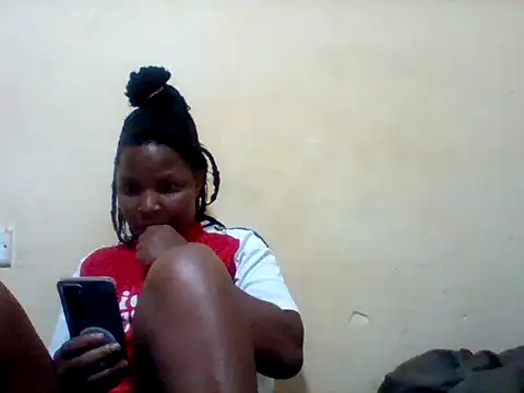 Snapshot of Camilla-Sweets chatting on June 2026 05:47:02 PM Camilla-Sweets online show from June 2026 05:47:02 PM