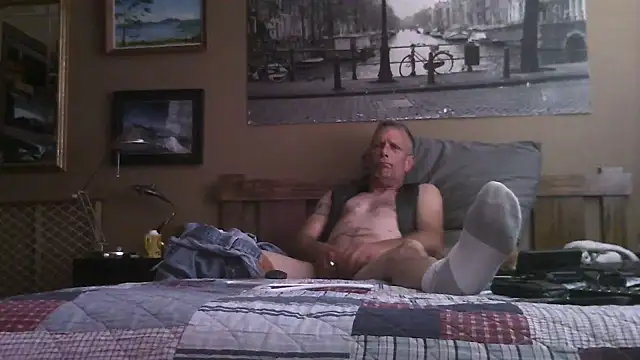 Snapshot of truckdawg2023 chatting on June 2026 07:51:01 PM truckdawg2023 online show from June 2026 07:51:01 PM