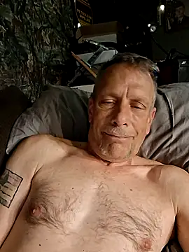 Snapshot of truckdawg2023 chatting on June 2026 04:51:02 PM truckdawg2023 online show from June 2026 04:51:02 PM